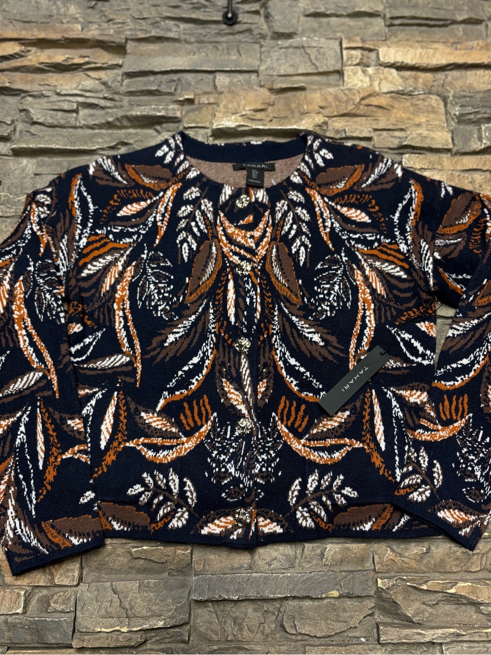 Tahari Women’s Elegant Cardigan Button Sweater Sz S Gold Buttons Pockets NWT